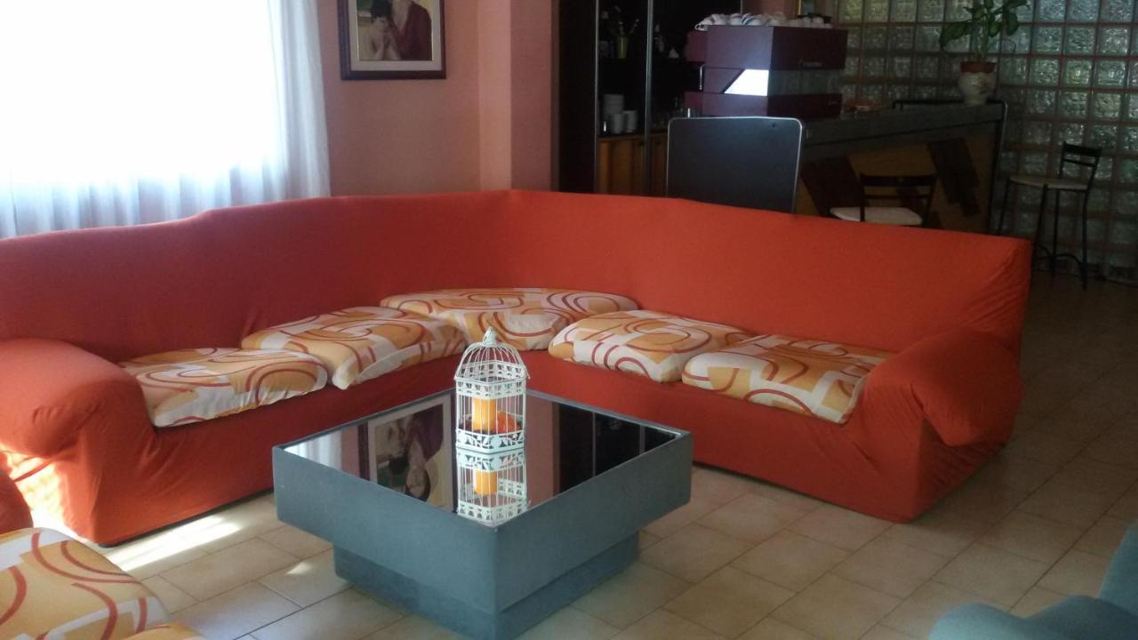 Hotel Le Vigne Contigliano Bagian luar foto